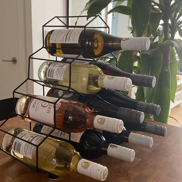 Bloomingdales Honeycomb 10 Bottle Wine Rack (Like new condition) 🍷🍾🥂 - Picture 1 of 6